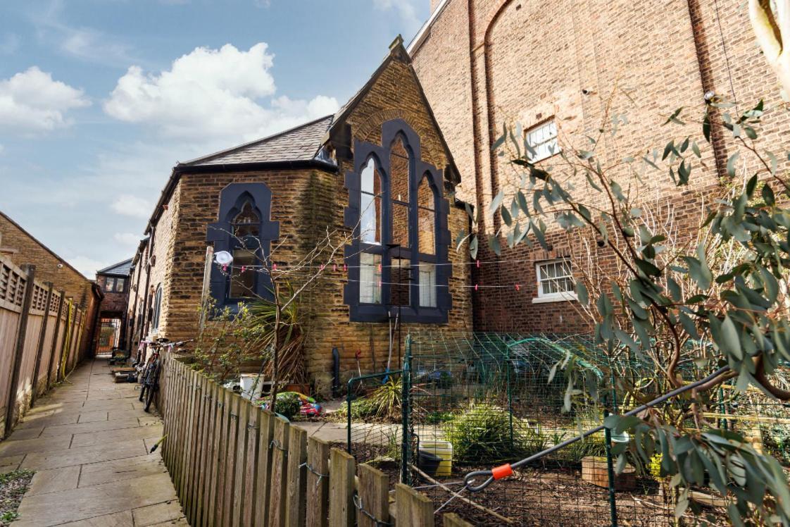 The Scouse House - Air Host & Stay - Quirky 2 Bedroom Liverpool Exterior foto